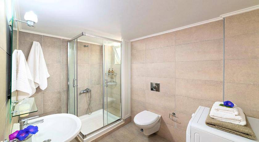 Photo of Bathroom in Dramia