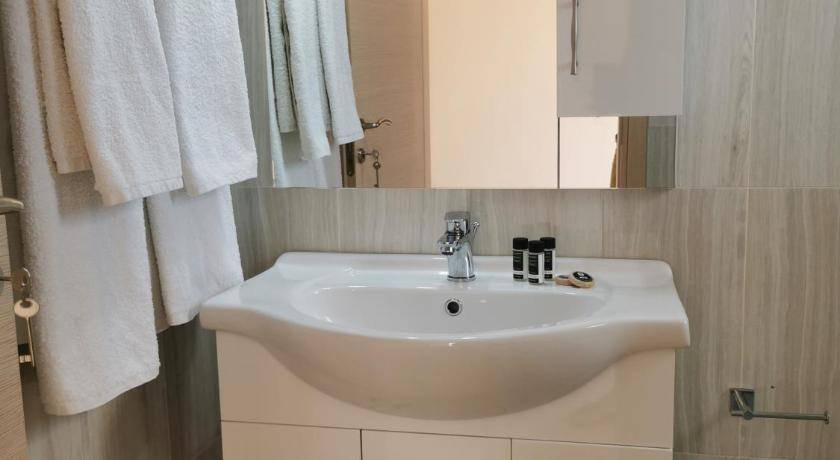 Photo of Bathroom in Ionia