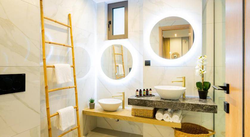Photo of Bathroom in Analipsi