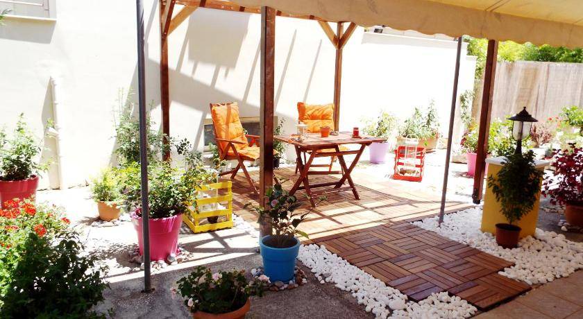 Photo of Patio Balcony in Foinikounta