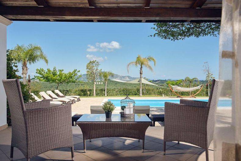 Photo of Patio Balcony in Romirion