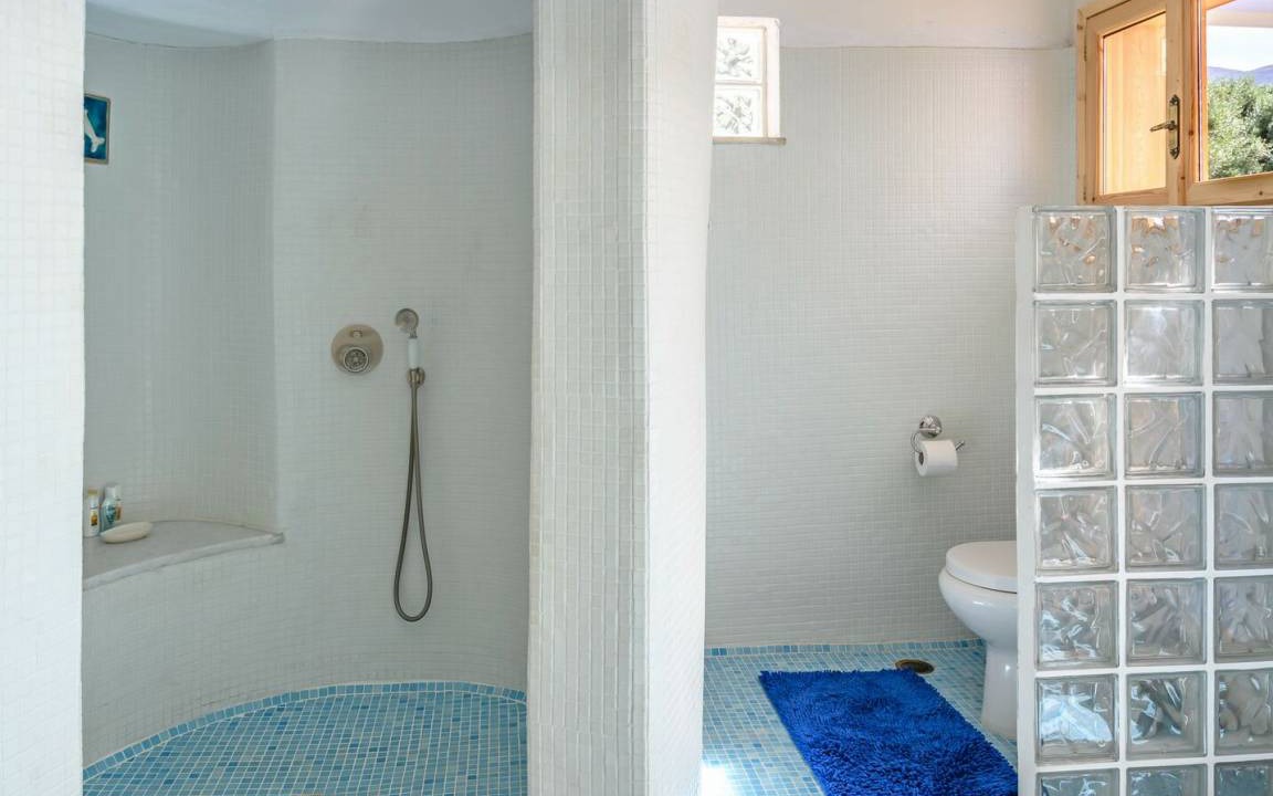 Photo of Bathroom in Sfinari