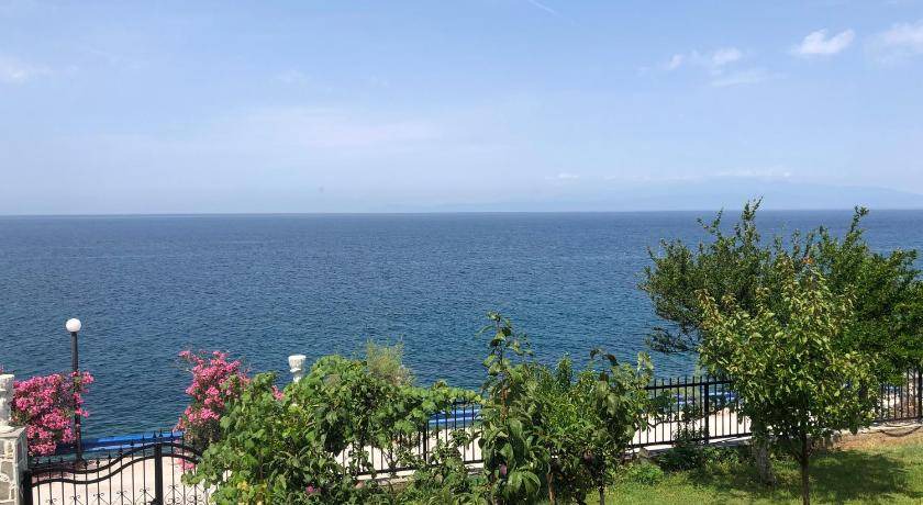 Photo of Others in Skala Marion