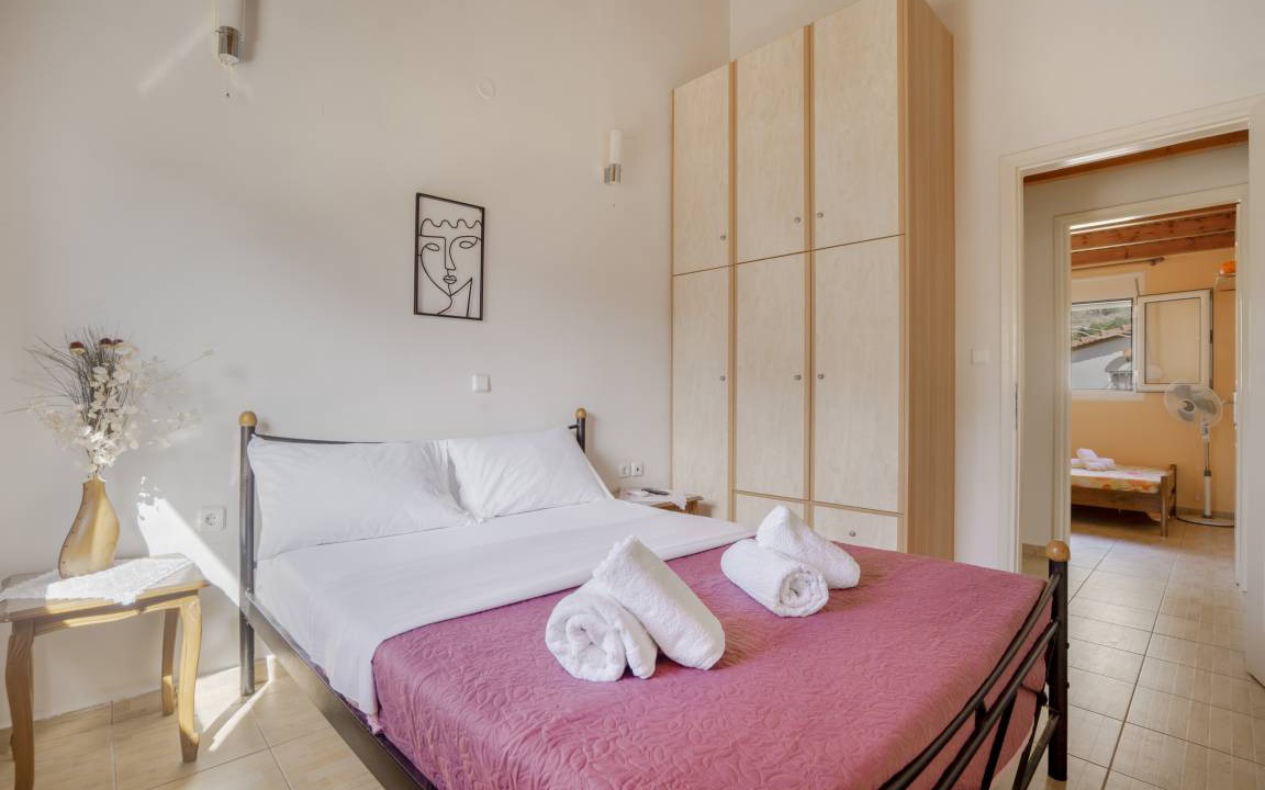Photo of Bedroom in Kryoneri