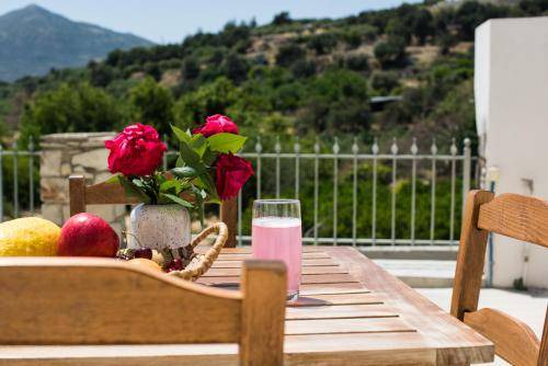 Photo of Patio Balcony in Zaros