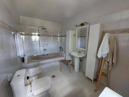 Photo of Bathroom in Katerini