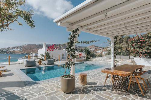 Photo of Patio Balcony in Platis Gialos