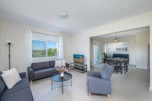 Photo of Others in Soroni