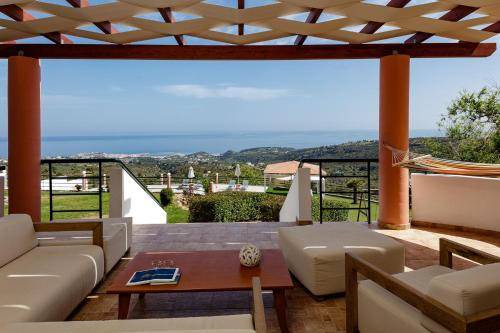 Photo of Patio Balcony in Somatas