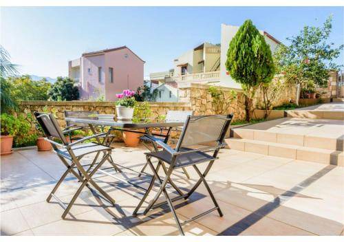 Photo of Patio Balcony in Pitharion