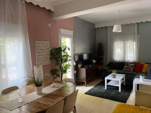 Photo of Livingroom in Evosmos