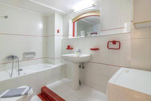 Photo of Bathroom in Loutra