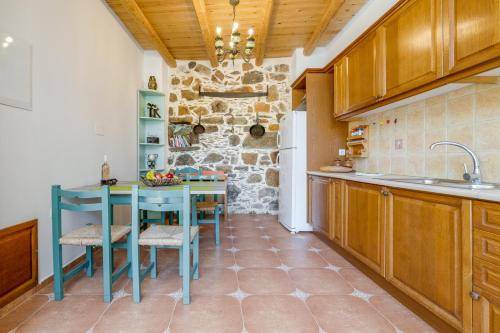Photo of Kitchen in Perivolia