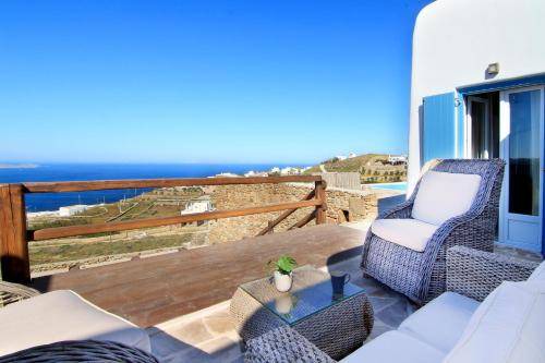 Photo of Patio Balcony in Faros Armenistis