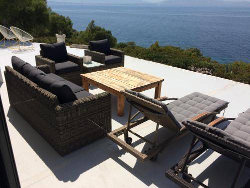 Photo of Others in Limni Vouliagmenis