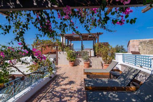 Photo of Patio Balcony in Loutra