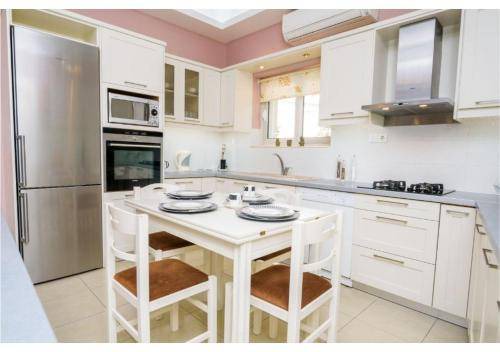 Photo of Kitchen in Pitharion