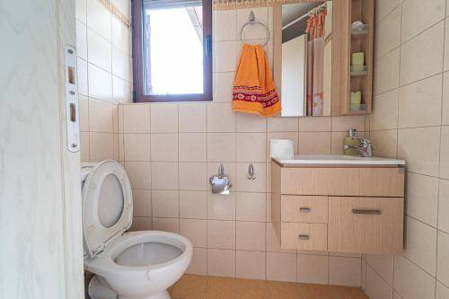 Photo of Bathroom in Potamia
