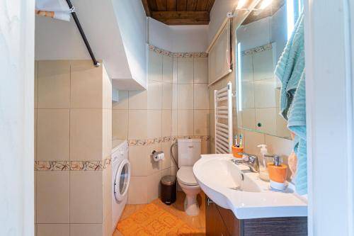 Photo of Bathroom in Potamia