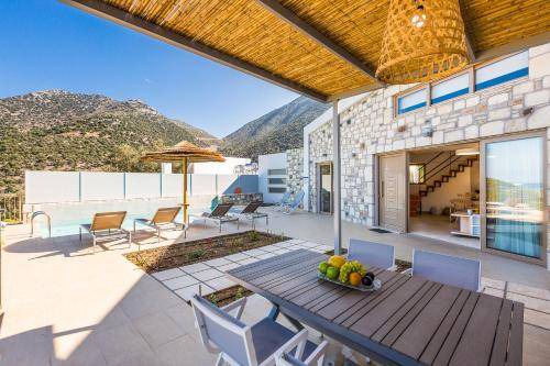 Photo of Patio Balcony in Vlichada