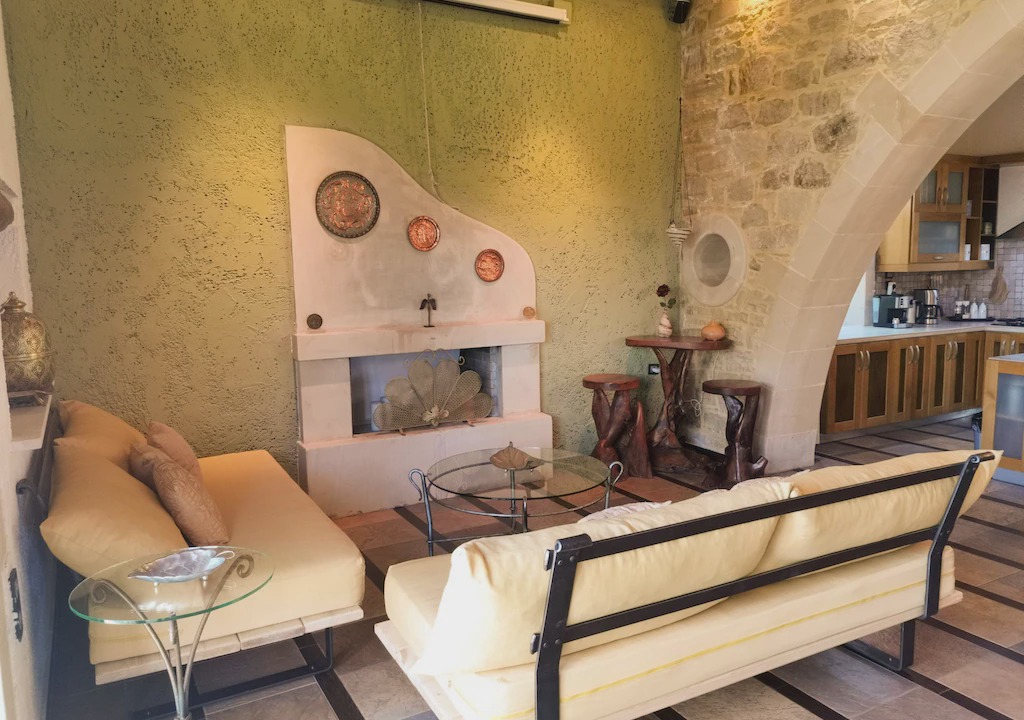 Photo of Livingroom in Armenoi