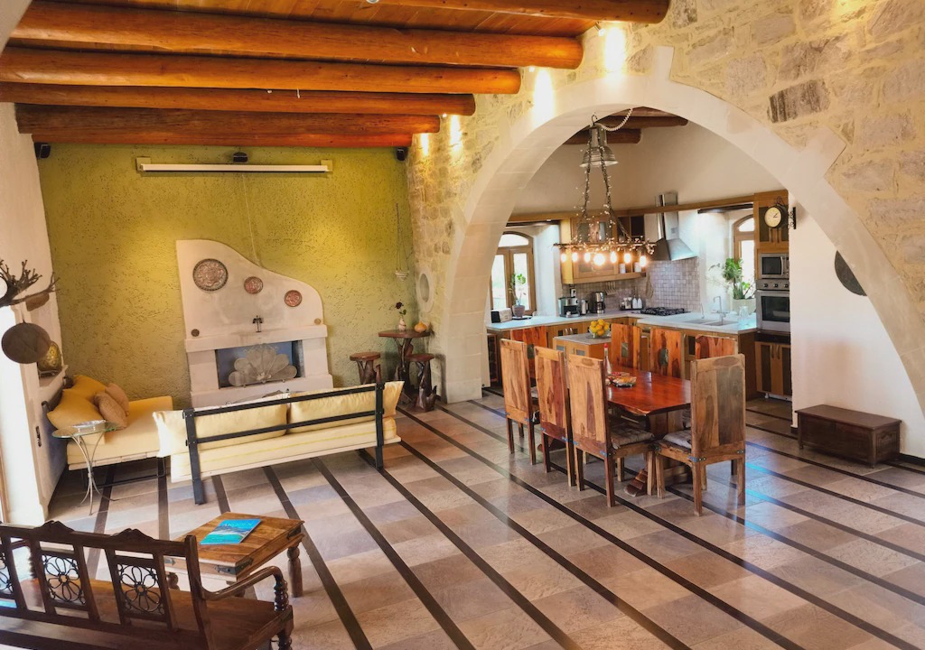 Photo of Livingroom in Armenoi