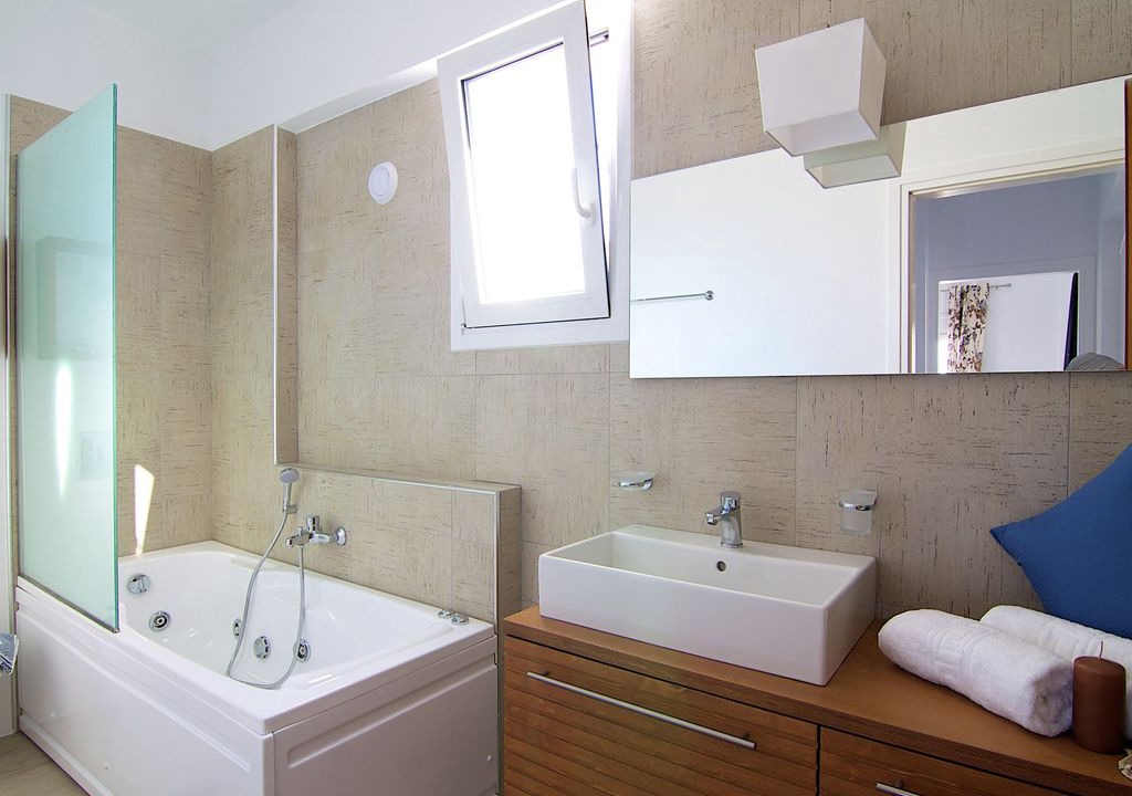 Photo of Bathroom in Loutra