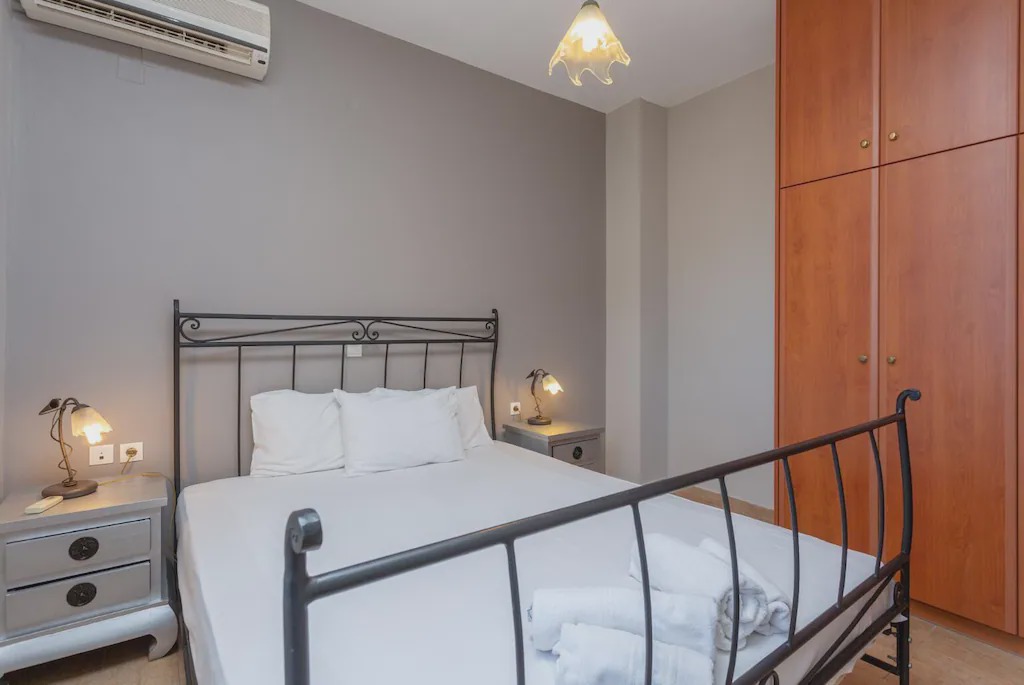 Photo of Bedroom in Megala Chorafia