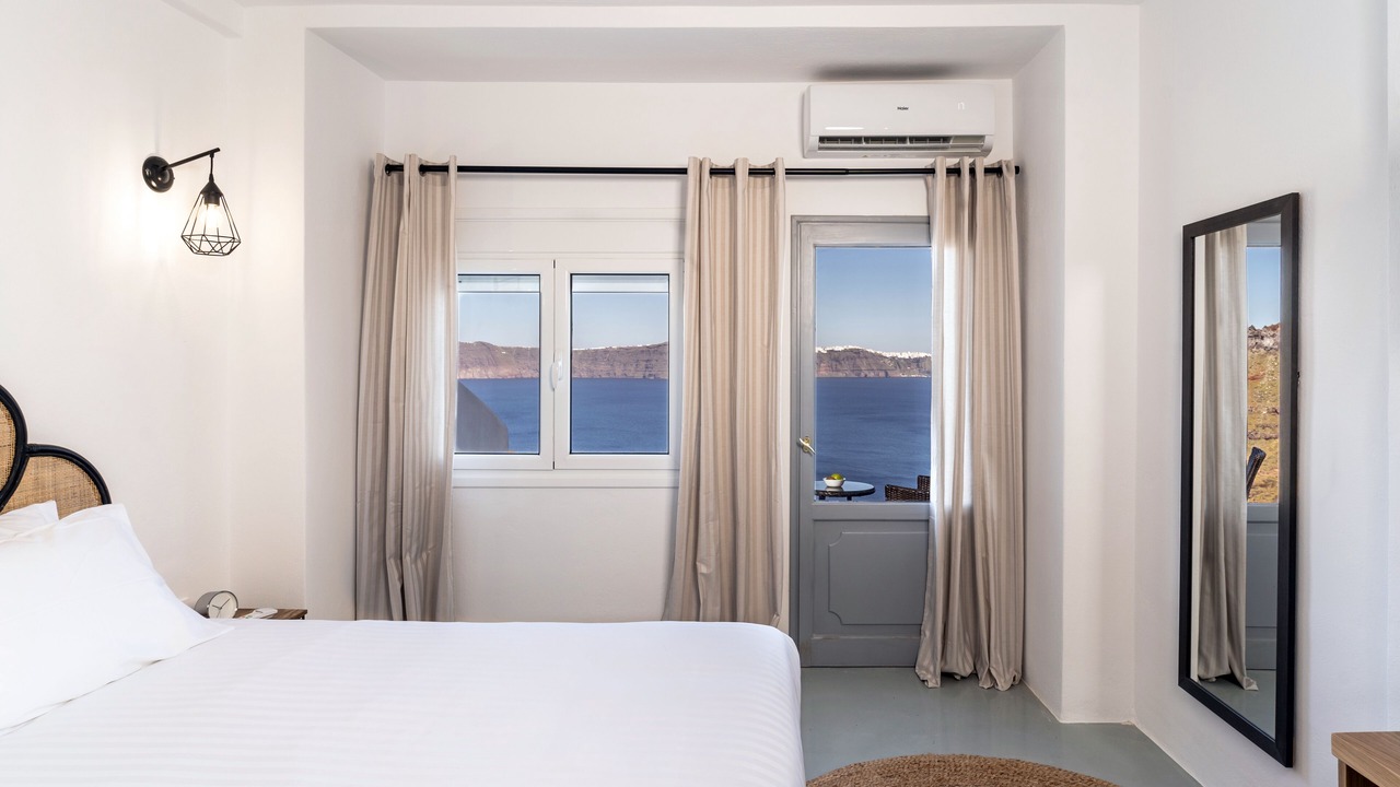 Photo of Bedroom in Therasia