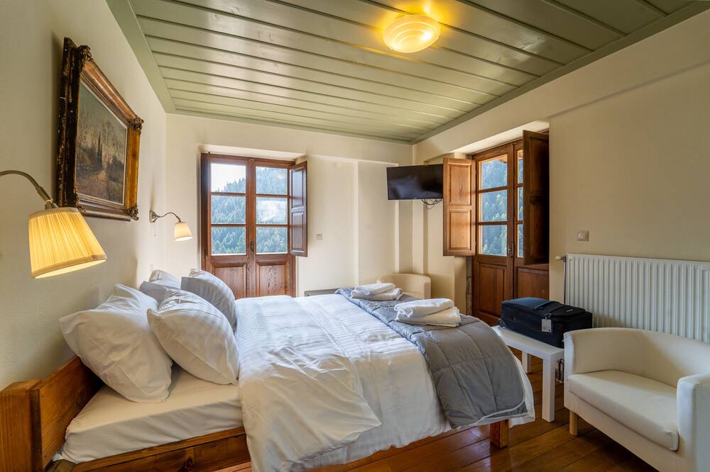 Photo of Bedroom in Karpenisi