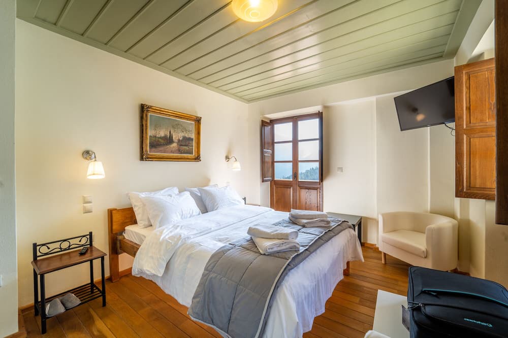 Photo of Bedroom in Karpenisi