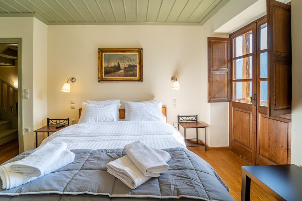 Photo of Bedroom in Karpenisi