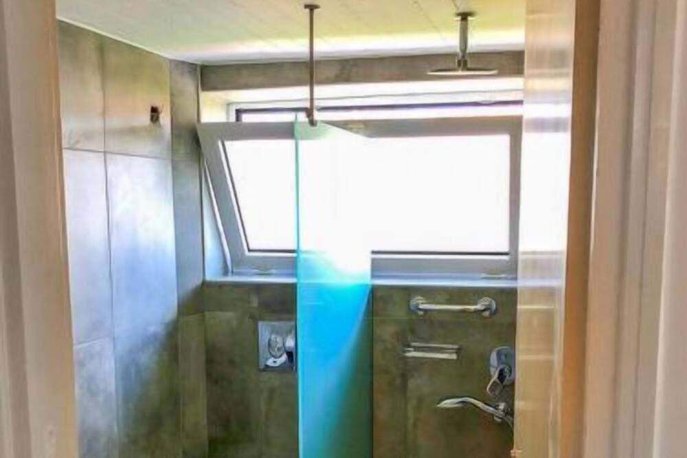 Photo of Bathroom in Varia