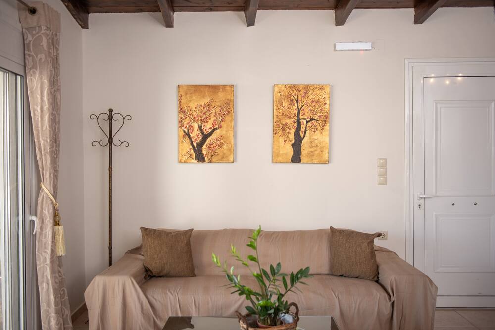 Photo of Livingroom in Faistos