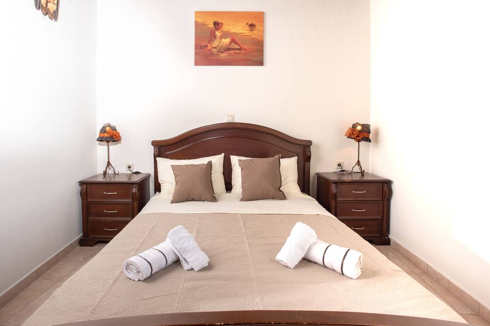 Photo of Bedroom in Faistos