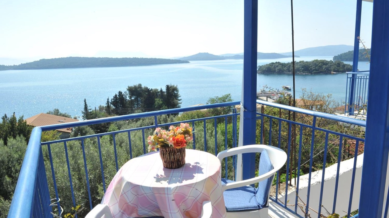 Photo of Patio Balcony in Perigiali