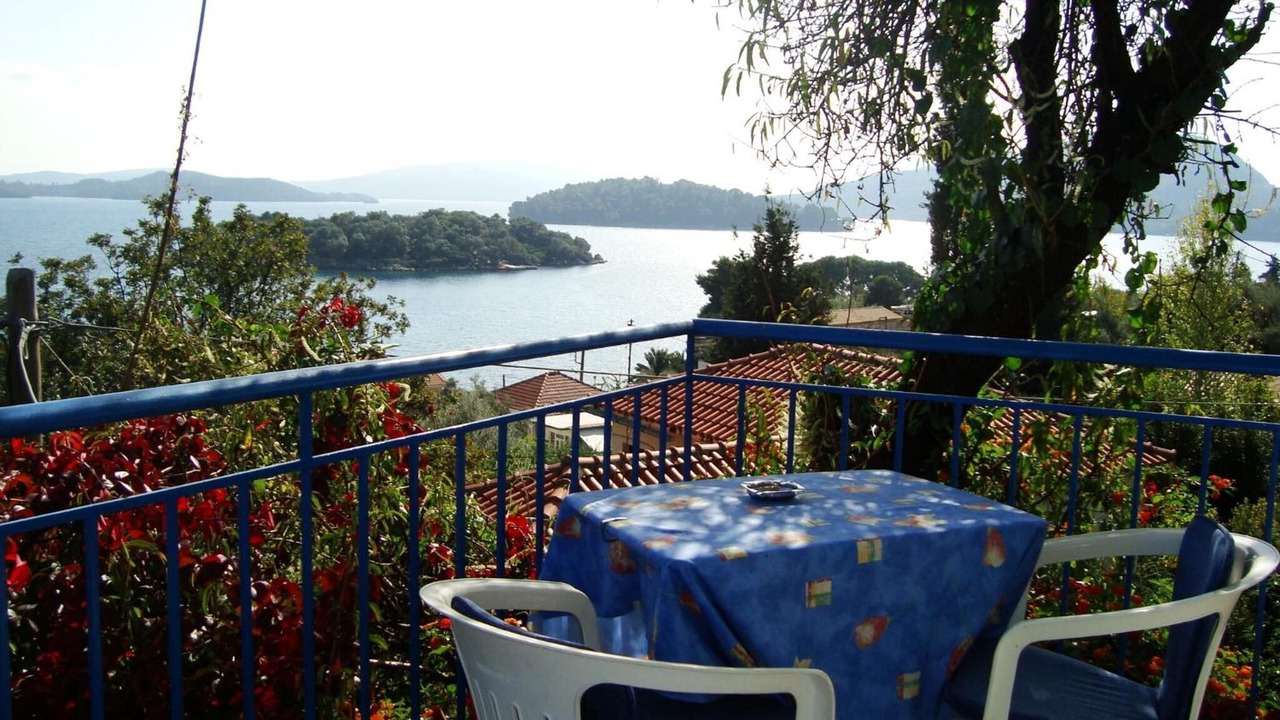 Photo of Patio Balcony in Perigiali