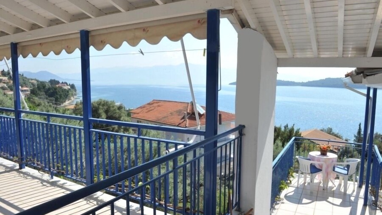Photo of Patio Balcony in Perigiali