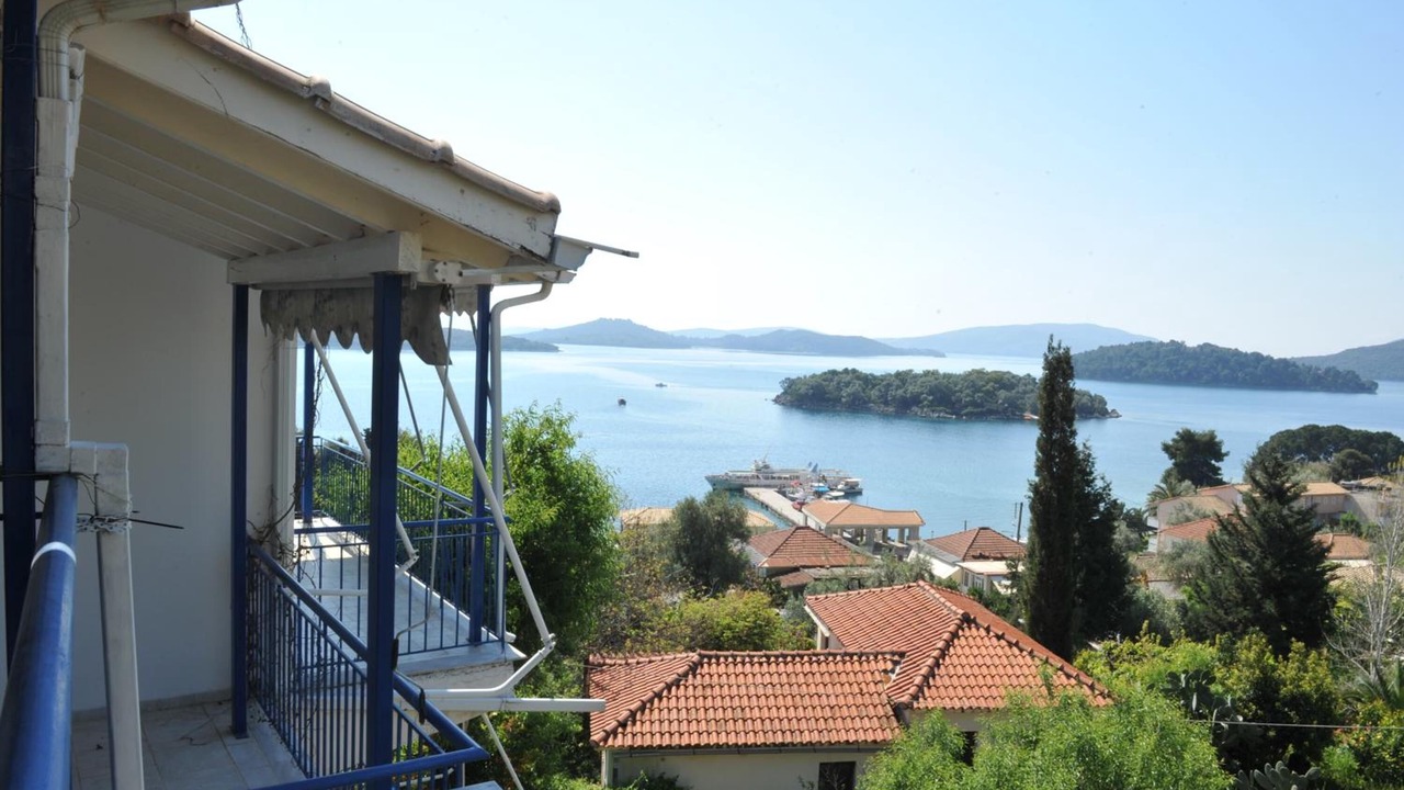 Photo of Patio Balcony in Perigiali