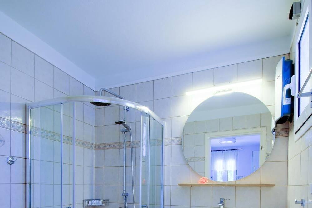 Photo of Bathroom in Asklipiio