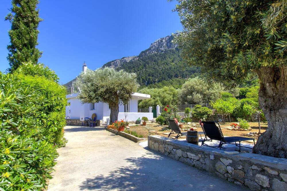 Photo of Outdoor in Asklipiio
