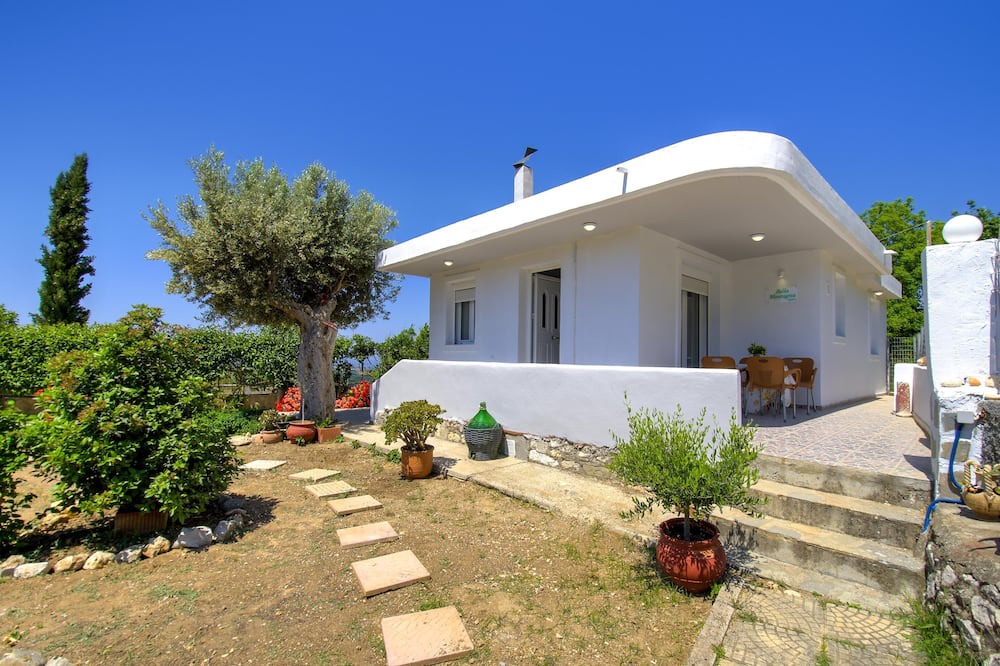 Photo of Outdoor in Asklipiio