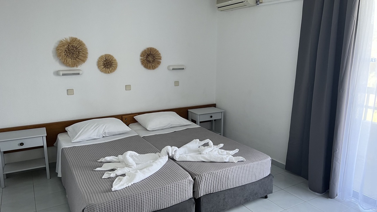 Photo of Bedroom in Petaloudes