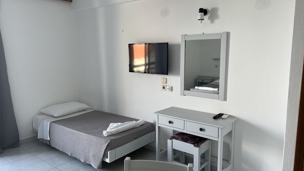 Photo of Bedroom in Petaloudes