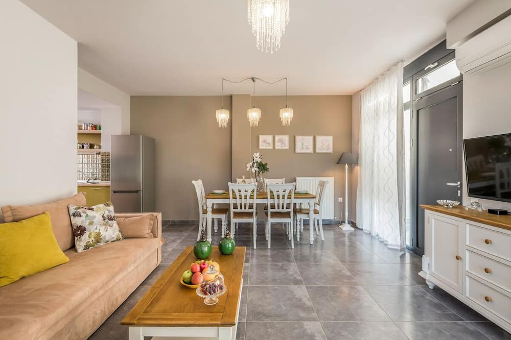 Photo of Livingroom in Potistiria