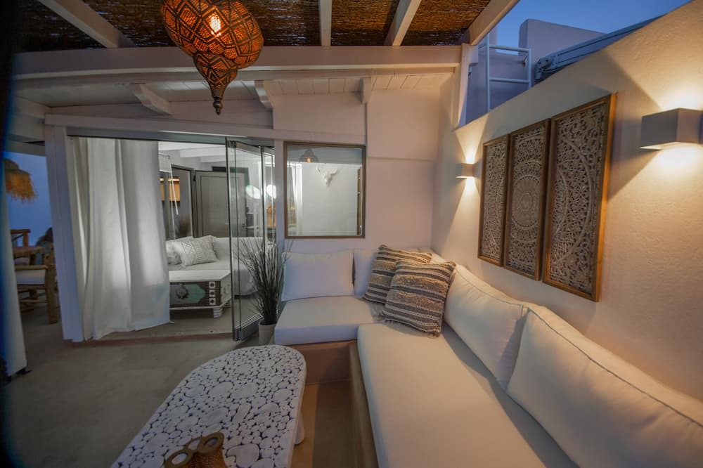 Photo of Livingroom in Milos