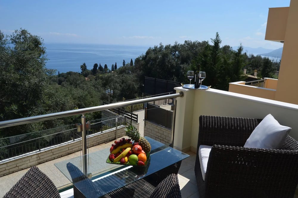 Photo of Patio Balcony in Perama