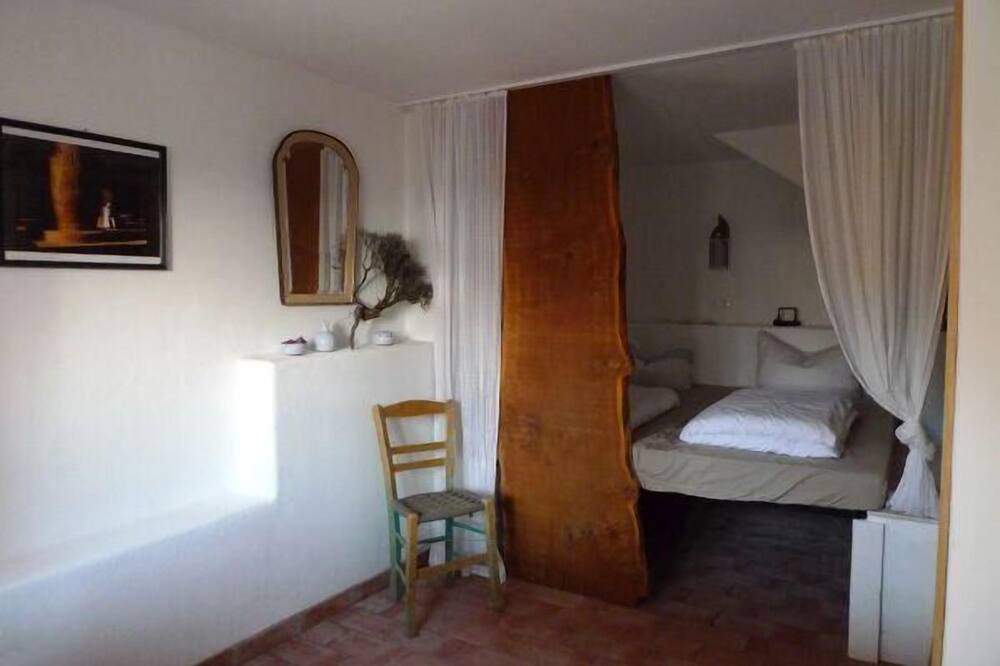 Photo of Bedroom in Alithini