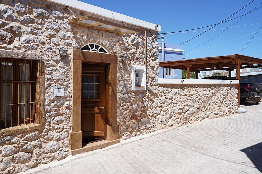 Photo of Outdoor in Agios Georgios Sykousis