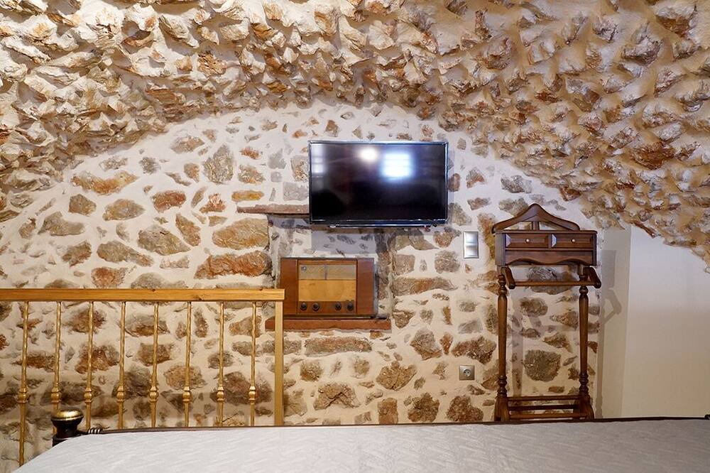 Photo of Bedroom in Agios Georgios Sykousis